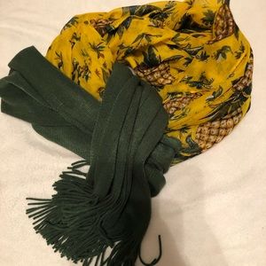 Cute scarf set